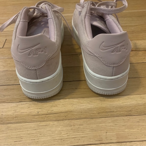 Nike Airforce One - Picture 4 of 4